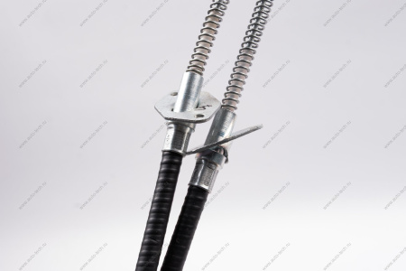 Трос ручного привода тормоза задний в сборе LADA 21210-3508180-00