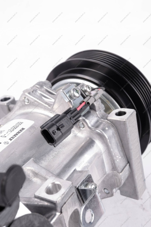 Компрессор Logan II кондиционера Renault RENAULT 8201025121 Компрессор Logan II кондиционера Renault RENAULT 8201025121