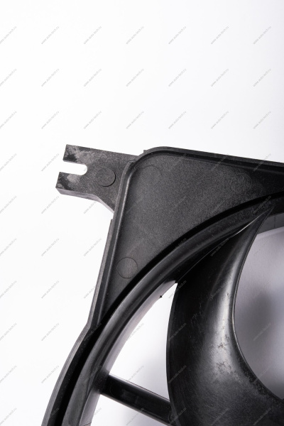 Вентилятор охлаждения с кожухом к радиатору с кондиц.н/о ВАЗ-2190 2015- Lada LADA 21900130002500