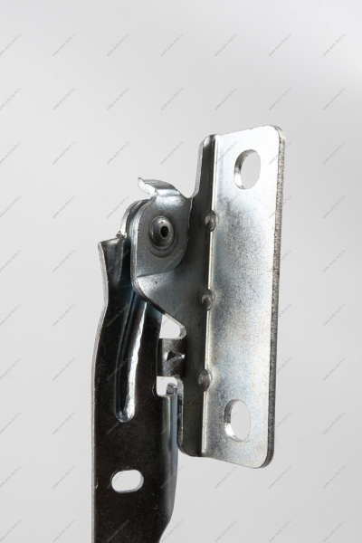 Петля капота правая LADA Largus/RENAULT Logan 04-13 Россия Россия 6001546876