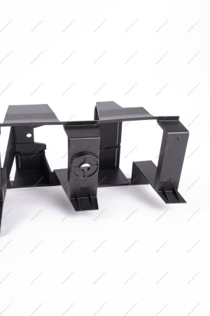 Усилитель переднего бампера средний (пластик) LADA Vesta FL Lada LADA 8450040060