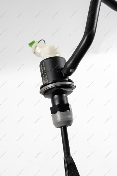 Цилиндр сцепления главный LADA Largus, RENAULT Duster, Sandero Renault RENAULT 306100394R