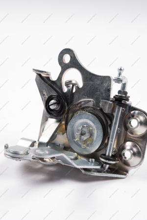 Замок ВАЗ 2105 передней левой двери в сборе Lada _x0002_ LADA 21050610501310