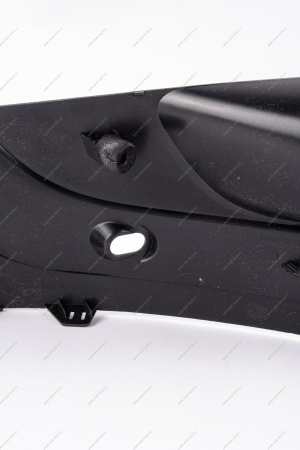 Заглушка LADA Vesta переднего бампера правая ПТФ Lada LADA 8450006675