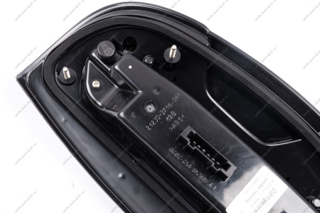 Фонарь задний левый LADA NIVA TRAVEL с бесцветным стеклом Lada LADA 8450086865