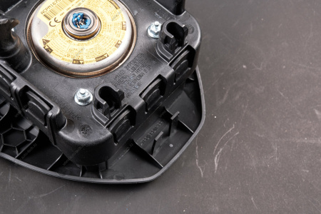 Подушка FL LADA GRANTA 2018- безопасности водителя Lada LADA 8450103168