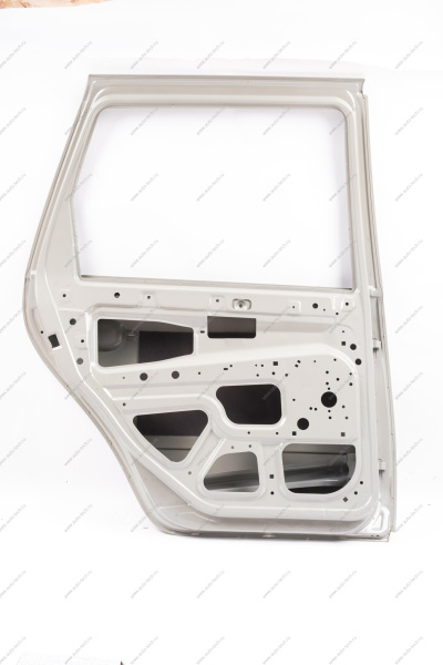 Дверь ВАЗ-2194/1117 задняя левая с брусом безопасности и прокладкой изоляционной (катафорезный грунт) Lada LADA 11170620001580