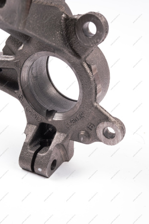 Кулак поворотный передний левый с АБС LADA XRAY Renault RENAULT 400158414R