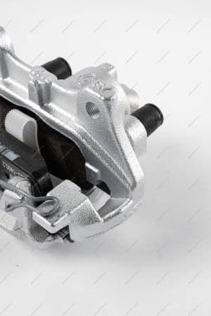 Суппорт передний правый в сборе Renault Logan II, Sandero II (суппорт 410016069R +2шт тормозн.колодки 410602581R) Renault RENAULT 410006865R