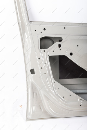 Дверь ВАЗ-1118/2190 передняя левая с брусом безопасности и прокладкой изоляционной (серый грунт) Lada LADA 11180610001580