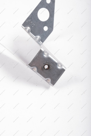 Кронштейн левого крыла Datsun боковой Nissan DATSUN 21950840315100