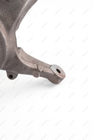 Кулак LADA Largus поворотный левый с АБС 100мм нов.обр. под болт D10мм Renault RENAULT 400155938R