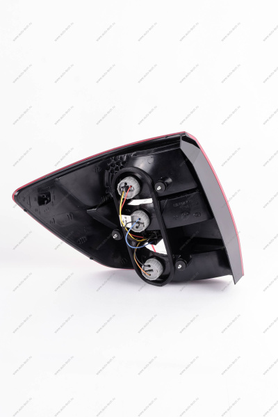 Фонарь ВАЗ-2190 задний правый (седан) (Автосвет) (упак. ОАТ) Lada LADA 21900371601090 Фонарь ВАЗ-2190 задний правый (седан) (Автосвет) (упак. ОАТ) Lada LADA 21900371601090