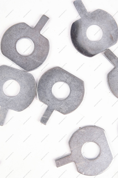 Шайба ВАЗ-2101 стопорная болта крепления звездочки распредвала Lada LADA 21010-1006022-00