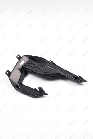 Заглушка ПТФ левая LADA Vesta SW Cross FL Lada LADA 8450041568