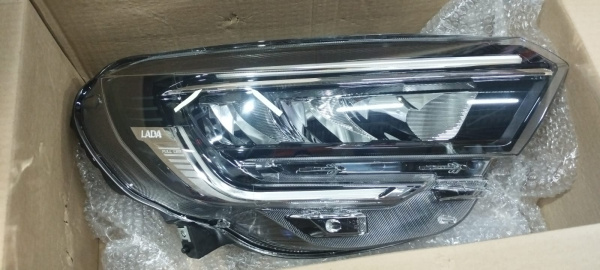 Фара LADA Vesta NG правая светодиодная (ОАТ) Lada LADA 8450040000
