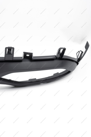 Накладка заднего бампера нижняя LADA Vesta FL Lada LADA 8450040068