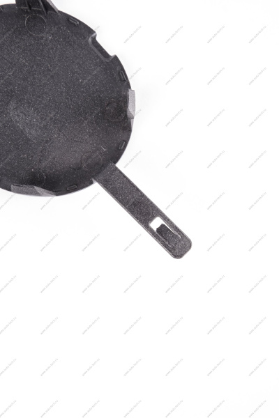 Заглушка окна переднего бампера LADA Largus/Лада Ларгус под буксир. крюк.691 крашеная Lada LADA 8450000302-691