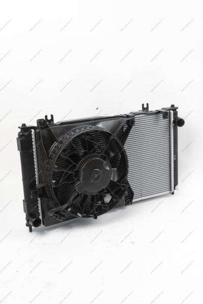 Радиатор охлаждения ВАЗ-2190/daтsun + рад.конд. с эл. вент.(1 спереди+1 сзади) до 2015 г. МКПП в сборе (HALLA) Lada LADA 21900130000811