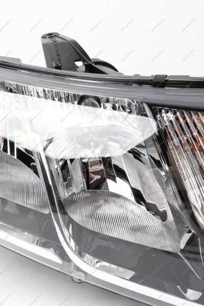 Фара правая RENAULT Logan/Рено Логан 2014- лампа H7 ALRU Renault RENAULT 260105559R