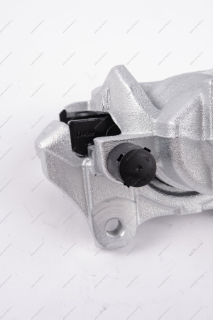 Суппорт передний правый в сборе Renault Logan II, Sandero (410016069R +2шт 410602581R) Renault RENAULT 410010121R