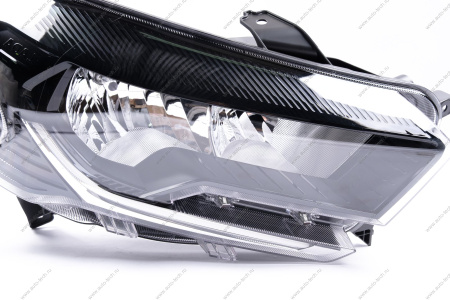 Блок-фара правая LADA ISKRA Lada LADA 260108684R