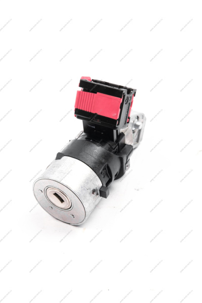 Замок зажигания LADA Vesta с цилиндрами замка двери (без 8450030224 рычага выключателя замка) к-т LD LADA 8450033065