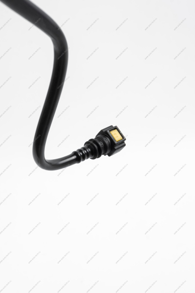 Трубка пароотвода передняя LADA Vesta (к адсорберу) Lada LADA 8450006402