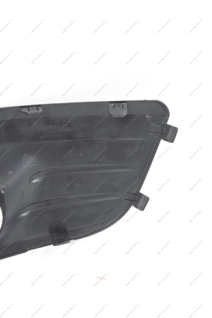 Облицовка противотуманных фар ПРАВАЯ (цвет СЕРЫЙ) LADA Largus/Largus Cross Lada АвтоВАЗ 8450000252