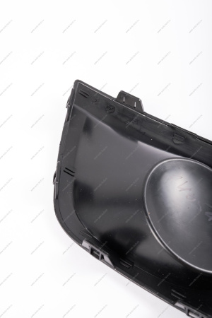 Заглушка противотуманной фары ВАЗ-2191 правая Lada LADA 21910-2803102-00