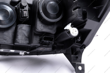 Блок-фара правая LADA ISKRA Lada LADA 260108684R