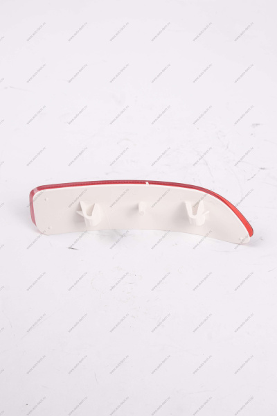 Катафот заднего бампера левый RENAULT Logan/Рено Логан (плас) после 2010 Renault RENAULT 8200751779 Катафот заднего бампера левый RENAULT Logan/Рено Логан (плас) после 2010 Renault RENAULT 8200751779