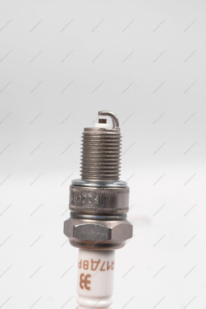 Свеча зажигания Datsun 1шт Nissan NISSAN 224015PA0A