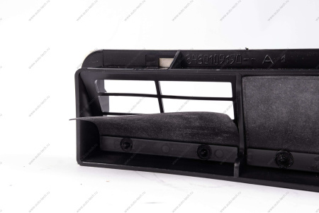 Дефлектор ВАЗ-1118 вытяжной вентиляции задней панели (клапан воздушный) Lada LADA 11180810408600