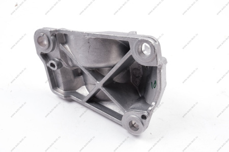 Кронштейн промежуточной опоры правого привода (вариатор) Lada Vesta/XRAY Renault RENAULT 397742114R