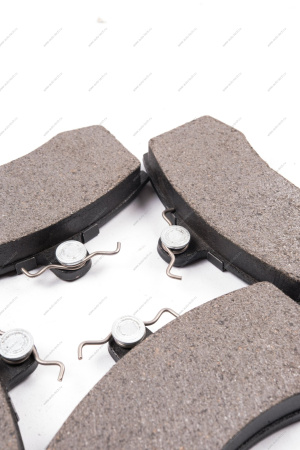 Комплект передних тормозных колодок с противошумной пластиной (ТИИР299 (комп 4шт) Lada LADA 21920350180083