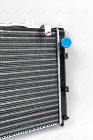 Радиатор охлаждения ВАЗ-2190/Datsun 2015- АКПП нов.обр . Gamma GAMMA GMRCL2194