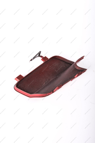 Крышка окна под переднюю буксирную проушину Lada Vesta SW Cross крашенная 195 Сердолик (красный) Lada LADA 8450031005-195