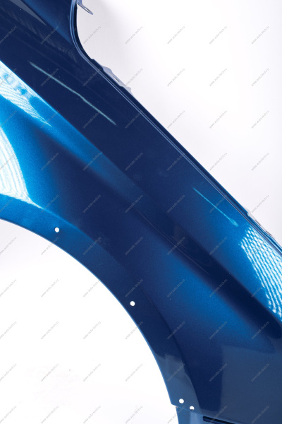 Крыло переднее правое LADA Vesta SW Cross крашеное 476 Дайвинг (ярко-синий) Lada LADA 8450102330-476