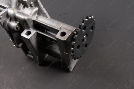 Насос масляный RENAULTLogan двигат. K4M Renault RENAULT 8200150195