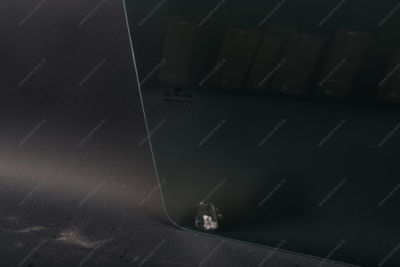 Стекло LADA Vesta опускное передней двери правое тонирован (Tinted) Lada LADA 8450045190