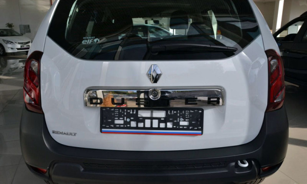 Крыло переднее левое RENAULT Duster крашеное Белый лед 369 API Api 631012718R-369