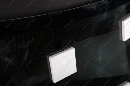 Стекло лобовое тонирован. зеленое Tinted тонирован.с держателем зеркала RENAULT Logan/LADA Largus (AGC) Lada LADA 4148286