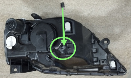 УЦЕНКА Фара LADA Largus новая /RENAULT Logan после 2010 левая ( Отломан винт регулировки ) Cartronic Cartronic CRTR0108702