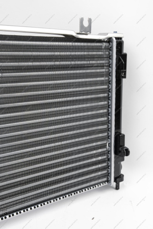 Радиатор охлаждения ВАЗ-2190/Datsun 2015- АКПП нов.обр . Gamma GAMMA GMRCL2194