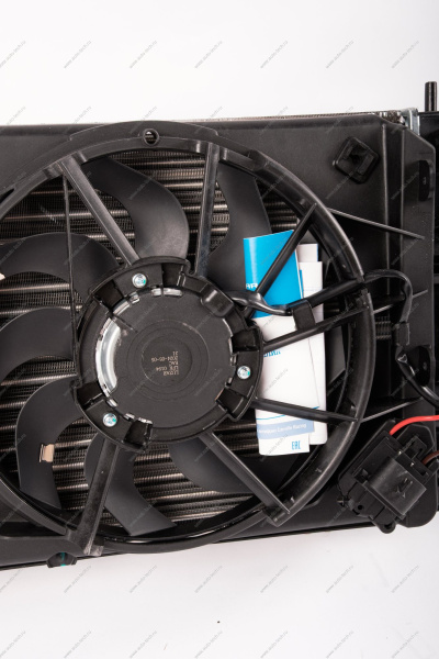 Блок ВАЗ-2190 +/- A/C 2015- (радиатор конденсер вентилятор) МКПП (тип KDAC) LUZAR LUZAR LRK0194