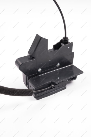 Замок задней двери правый LADA Vesta FL Lada LADA 8450040363