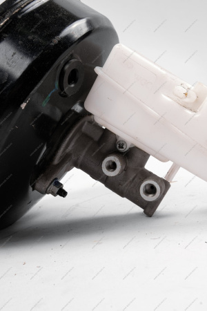 Усилитель вакуумный тормозов с главным цилиндром и бачком в сборе LADA Vesta Lada LADA 8450006884