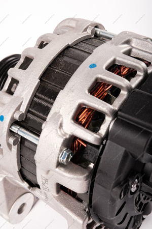 Генератор LADA Largus 90A 14V Renault RENAULT 231006005R