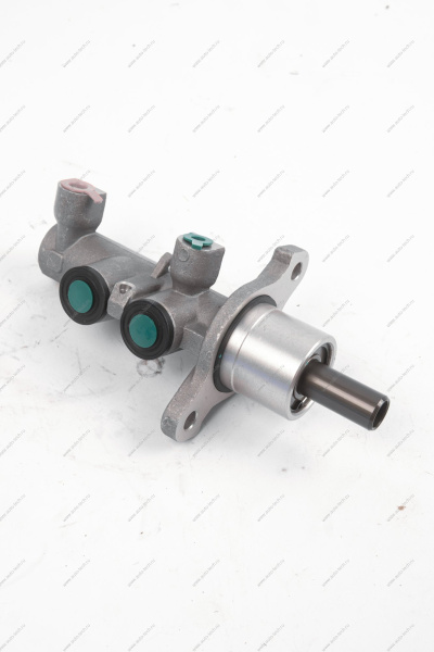 Цилиндр главный гидропривода тормозов ВАЗ-2190 Lada LADA 8460018716